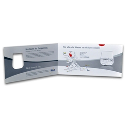 Einladung mit Ausstanzung und Schiebefunktion