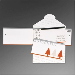 Weihnachtliche Gutscheinhülle mit Rückantwortkarte