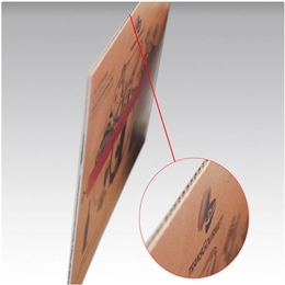 Einladungskarte Wein auf Wellpappe