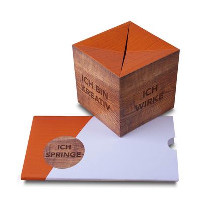 Springwürfel mit Schuber - Druckerei Lindner - Ihr Hersteller für Effektkarten, Präsentationsboxen und Mailings