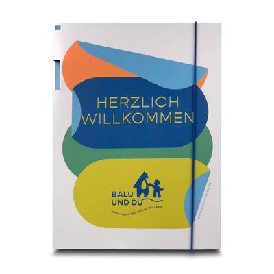 Begrüßungsmappe Balu und Du - Beim Druckbetrieb Lindner werden individuelle Ordner, Boxen und Präsentationsunterlagen hergestellt
