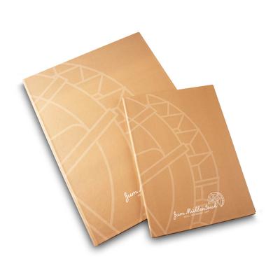 Restaurant Booklet mit Magnetabheftung - Beim Druckbetrieb Lindner werden individuelle Ordner, Boxen und Präsentationsunterlagen hergestellt